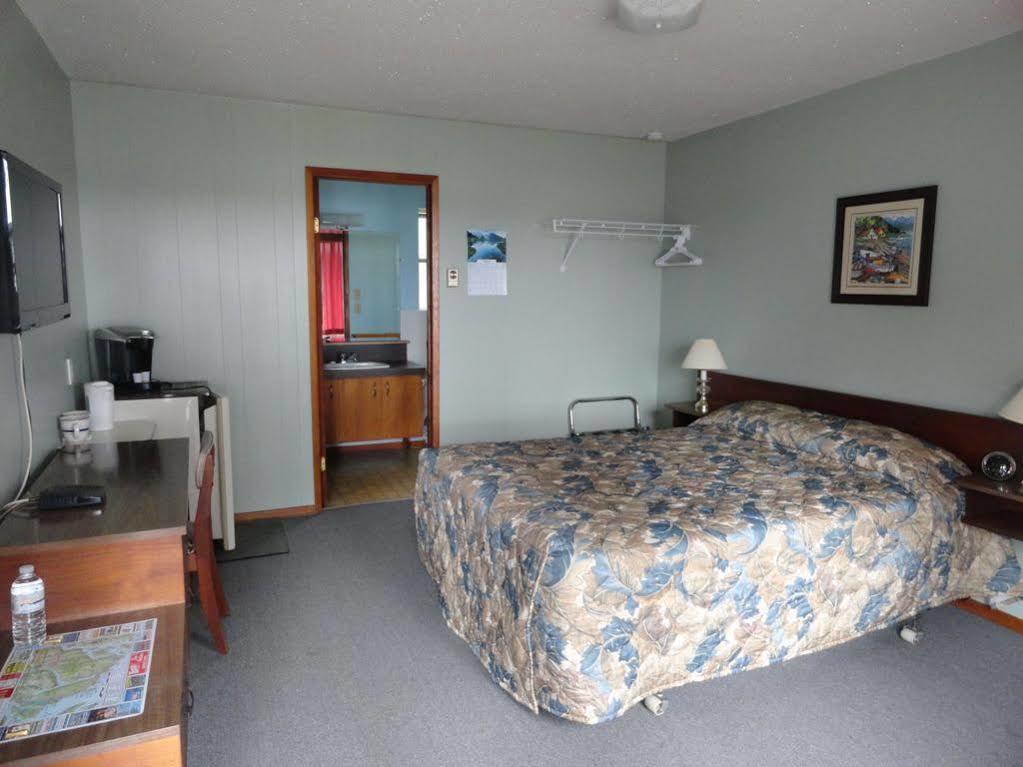 Oceanside Villas Sechelt Exterior foto